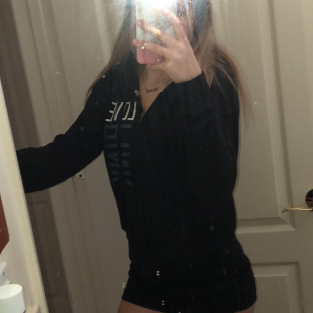 Victoria’s Secret/pink black jacket